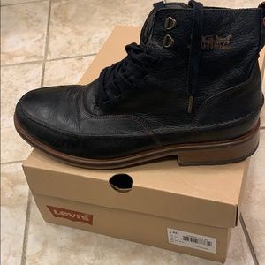 Sz 11.5 Levi’s Boots. Worn 2x. Excellent condition